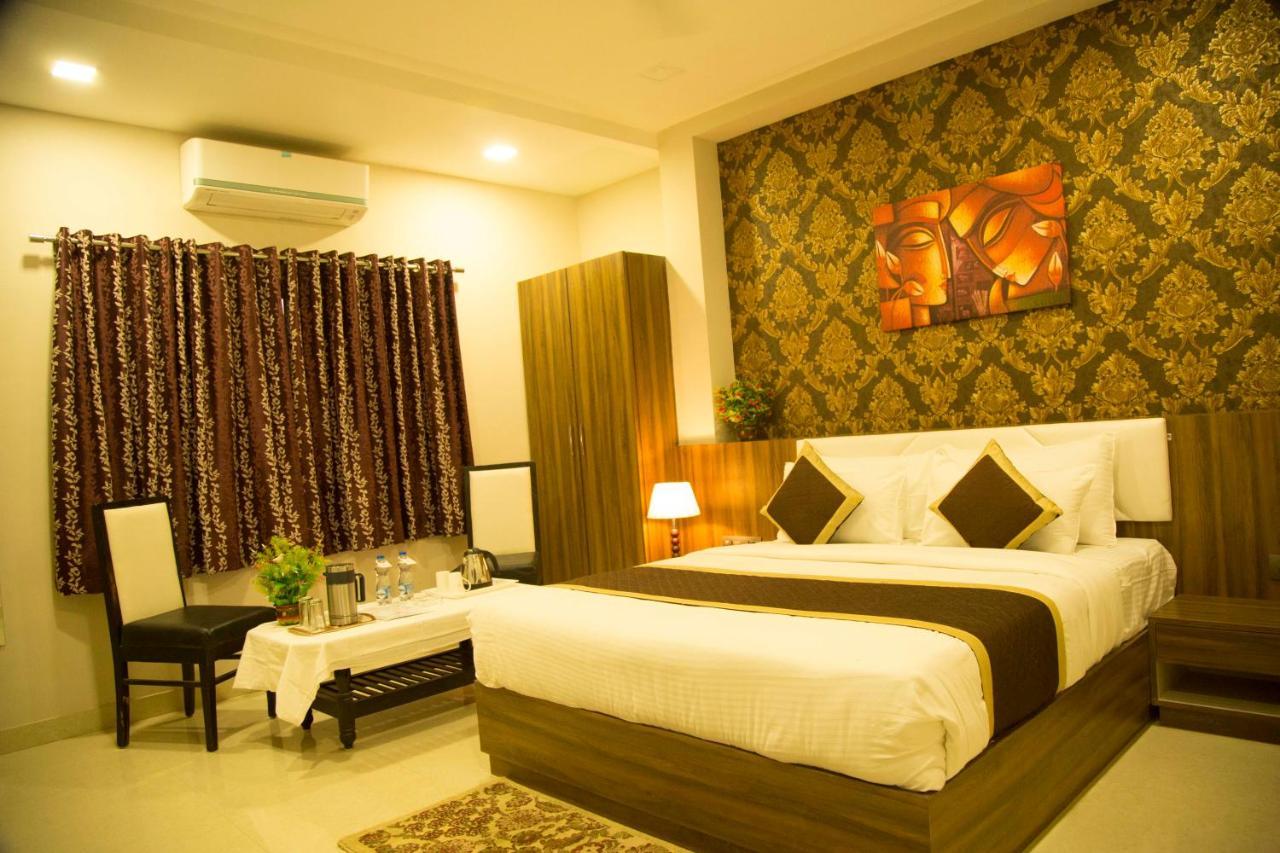 Hotel The Mewar Dabok Dış mekan fotoğraf