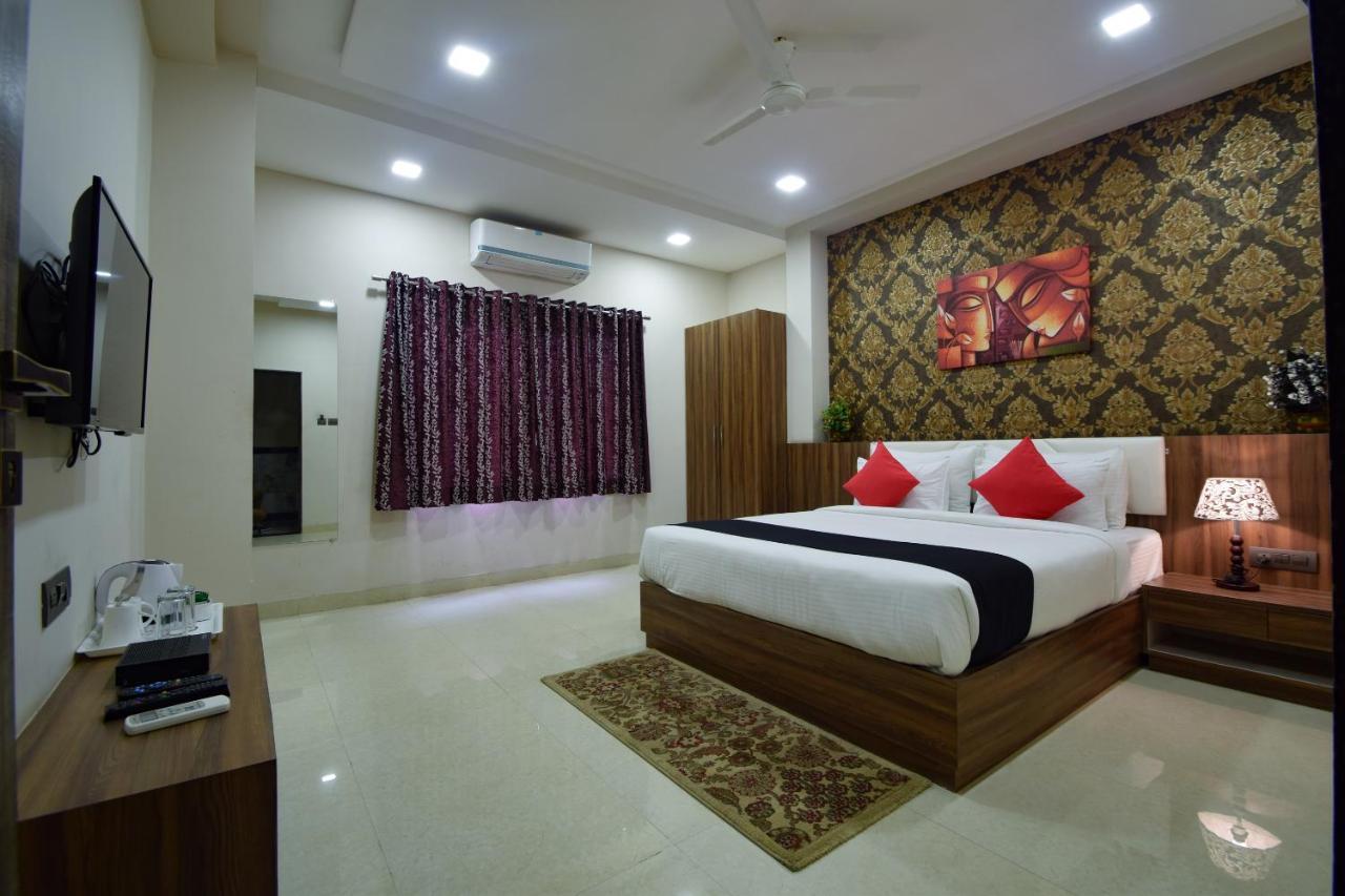 Hotel The Mewar Dabok Dış mekan fotoğraf